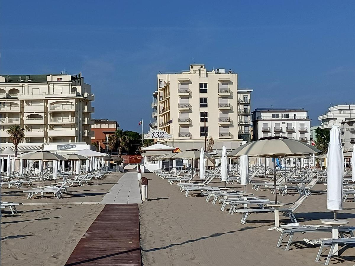 Hotel Bed & Book Rimini Zewnętrze zdjęcie