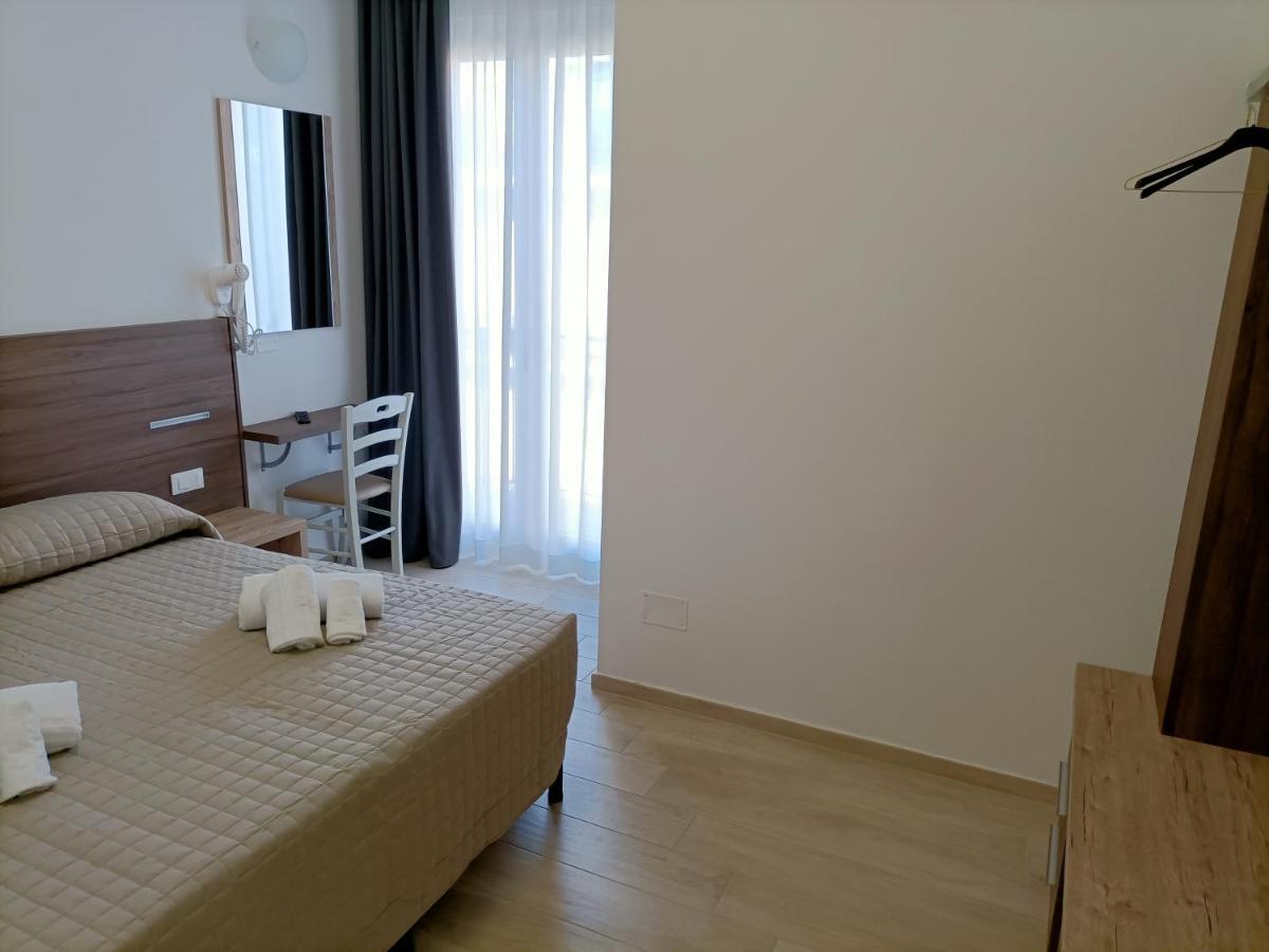 Hotel Bed & Book Rimini Zewnętrze zdjęcie